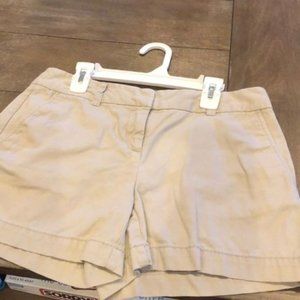 Ann Taylor loft size 0 Inseam 3 1/2 khakis